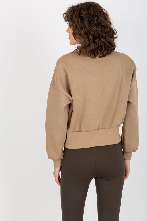 Tumebeež lühike väikese kirjaga...