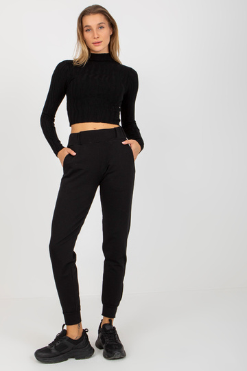 Mustad naiste dressipüksid... 2