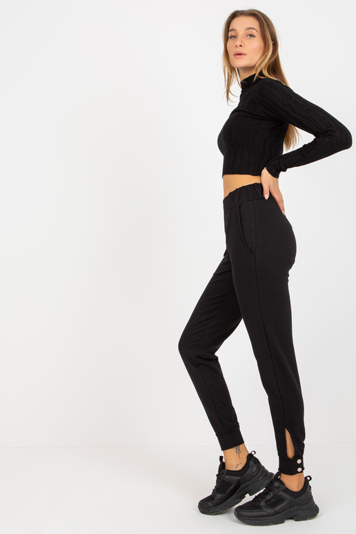 Mustad naiste dressipüksid ilma...