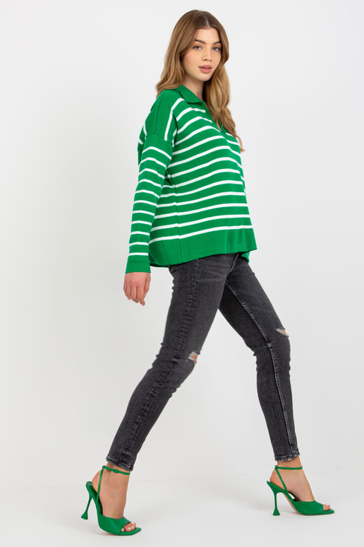 Rohelise ja valge triibuline kraega...