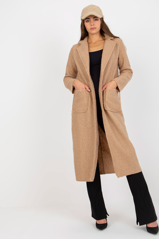 Beež plüüsist maksimantel köitmisega...