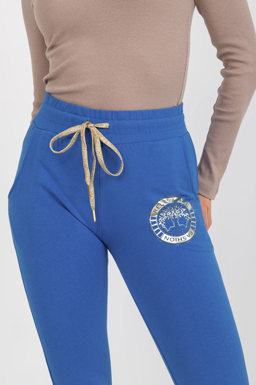 Tumesinised mürtlit siduvad naiste...