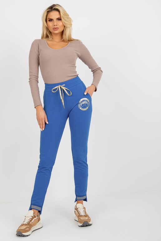 Tumesinised mürtlit siduvad naiste...