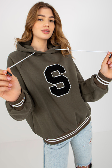 Khakivärvi kampsun pusa ja...