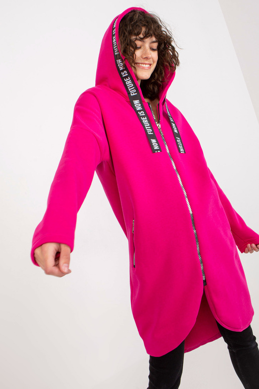 Fuksiast pikk pusa kapuutsiga