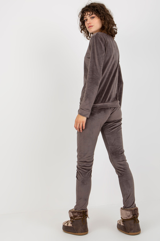 Tumehall naiste ümara kaelusega... Tumehall naiste ümara kaelusega...