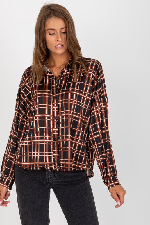 Must ruuduline pikkade varrukatega särk