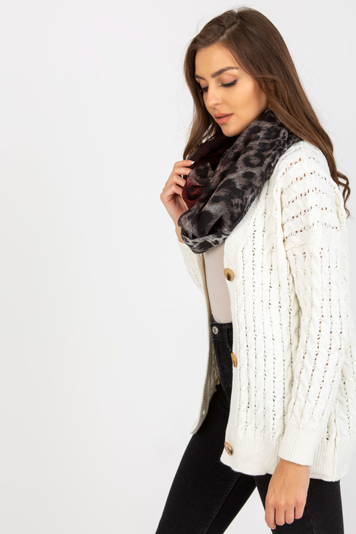 Must-punane loomamustriga tropikorsten