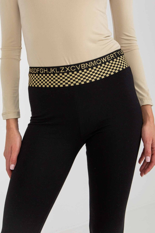 Mustad naiste vabaaja säärised...