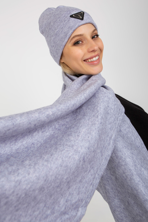 Helelilla talvekomplekt salli ja mütsiga