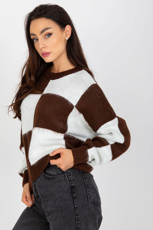 Pruun ja valge avar klassikaline...