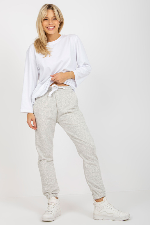 Helehall kolmeosaline vabaaja...