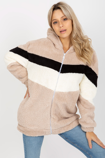 Beeži ja musta kardiganiga...