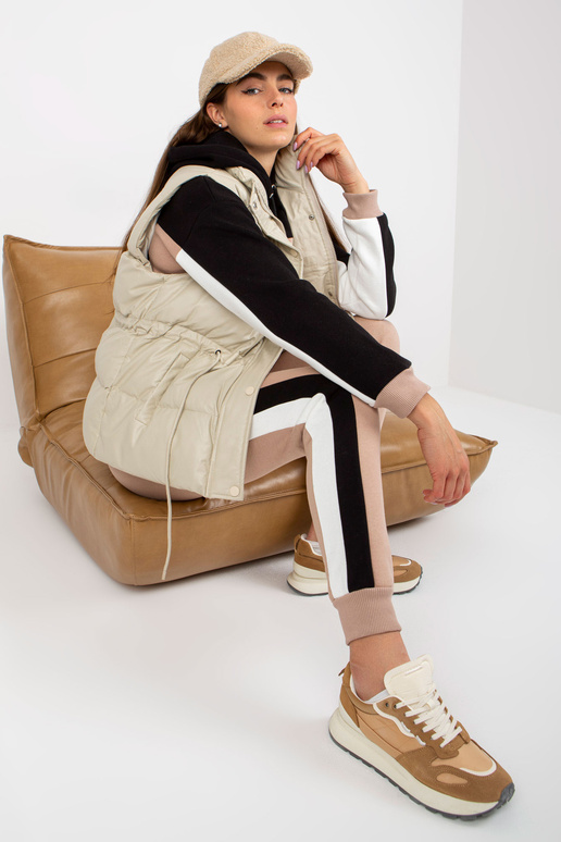 Helebeež sulevärvi taskutega... Helebeež sulevärvi taskutega...