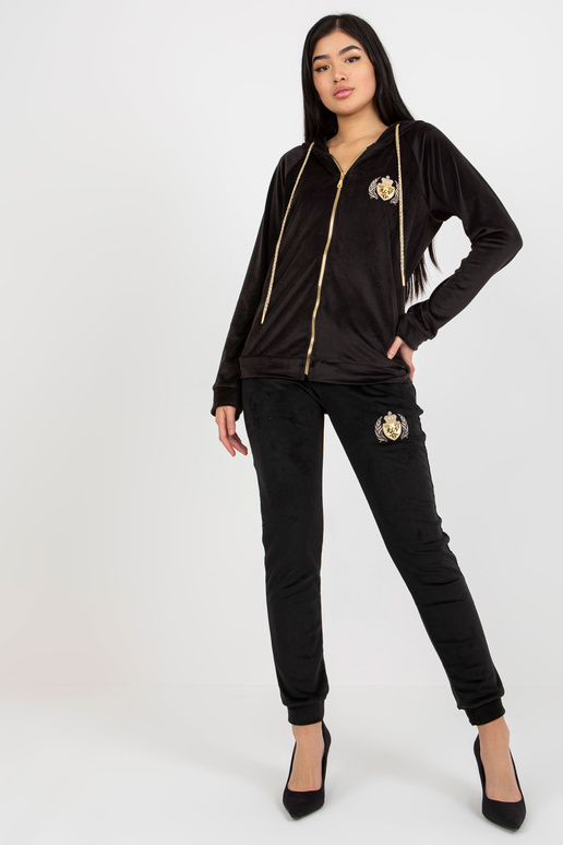 Must kaheosaline triipudega... Must kaheosaline triipudega...