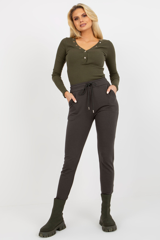 Lihtsa säärtega khakivärvi dressipüksid