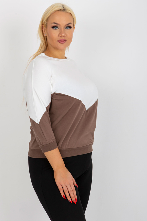 Ecru-pruun pluss suuruses ümara...