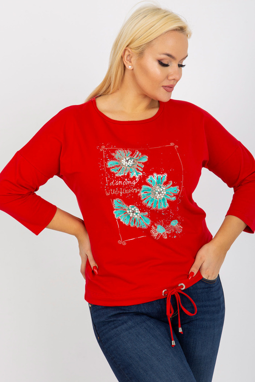 Punane naiste suures suuruses pluus...