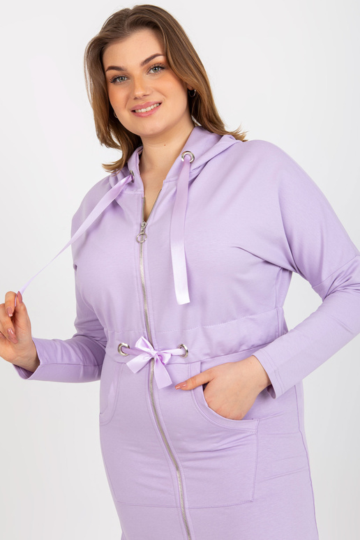 Lilla pika tõmblukuga plusssuuruses...