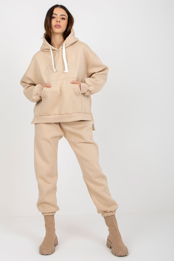 Beež kaheosaline kapuutsiga... 2