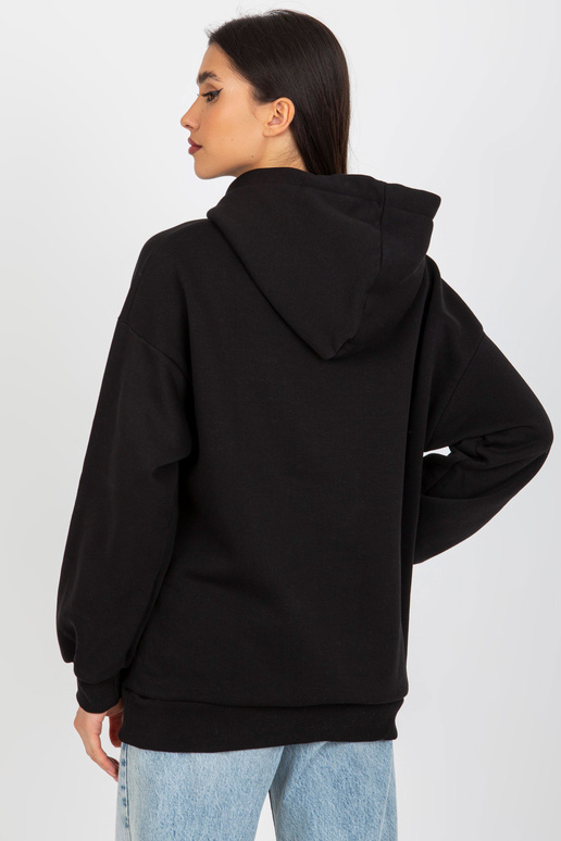 Must M-tähega dressipluus