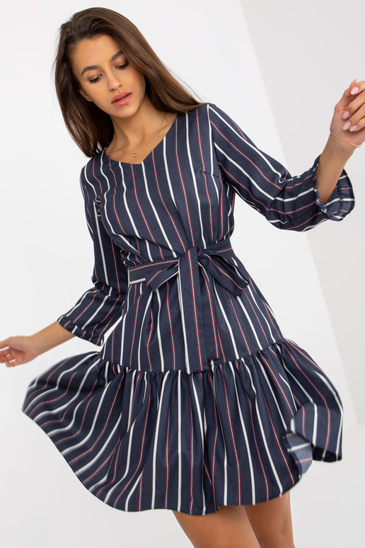 Marineblau gestreiftes... Marineblau gestreiftes...