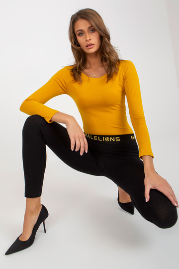 Mustad puuvillased vabaaja...