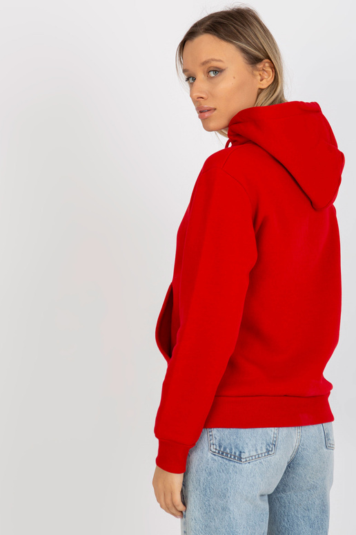 Punane põhiline kapuutsiga...