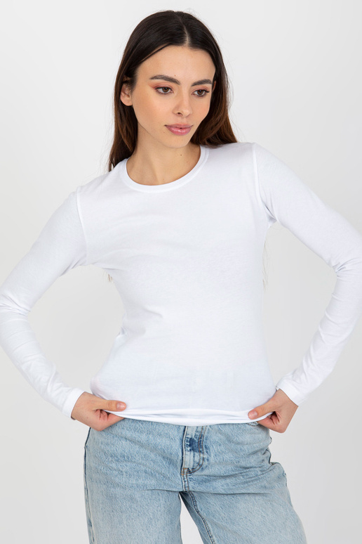 Valge põhiline ümara kaelusega...