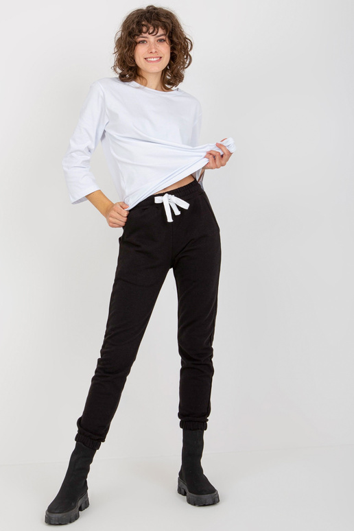 Must kolmeosaline vabaaja komplekt...