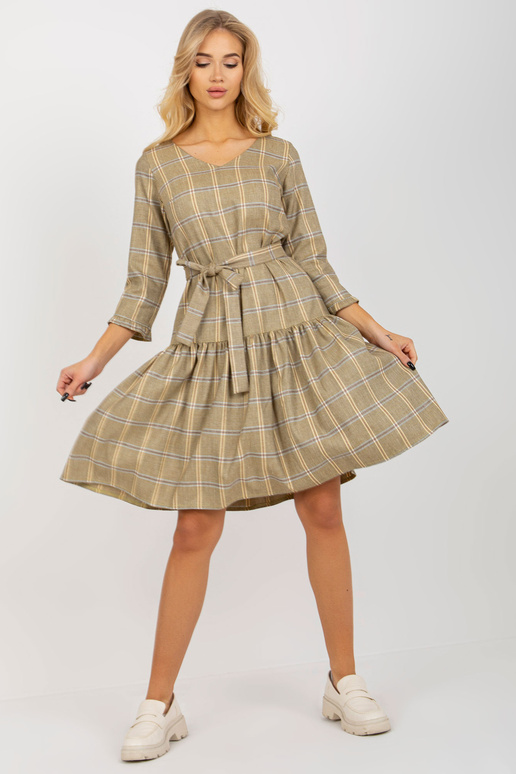 Helekollane elegantne ruuduline... Helekollane elegantne ruuduline...