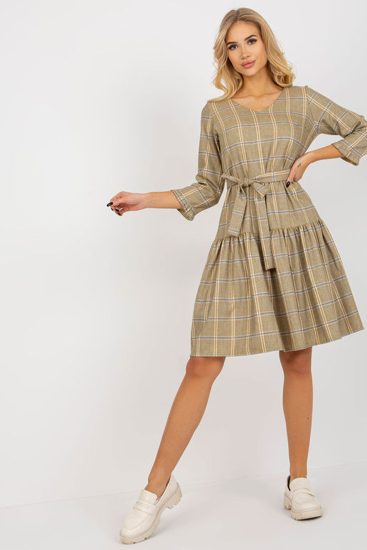 Helekollane elegantne ruuduline... Helekollane elegantne ruuduline...