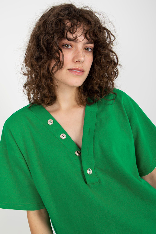 Roheline suvine nööpidega pluusiga... Roheline suvine nööpidega pluusiga...