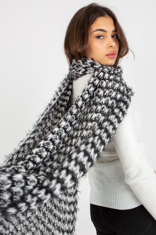 Valge ja must melanž talvesall