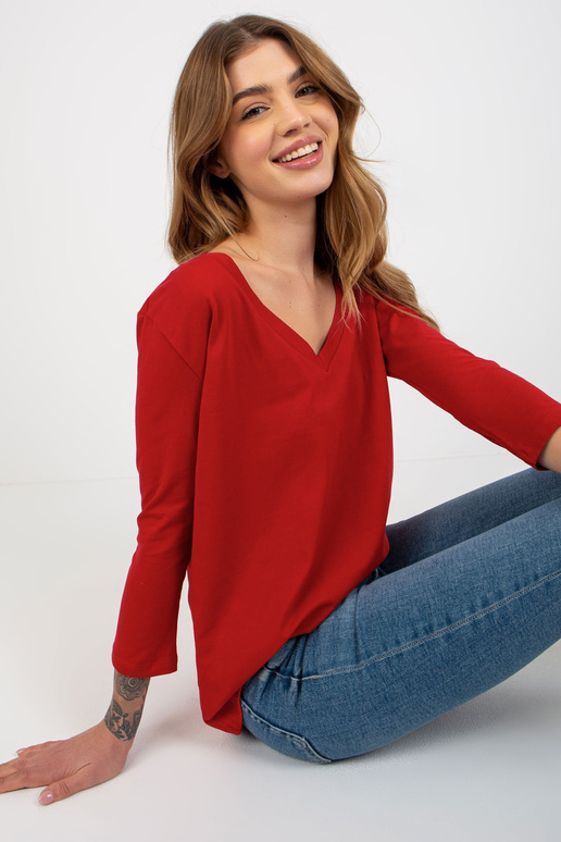 Lihtne punane puuvillane V-kaelusega...