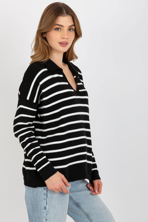 Musta-valgetriibuline kraega oversize...