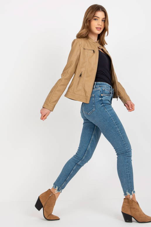 Kerge kaameli ökonahast taskutega... Kerge kaameli ökonahast taskutega...