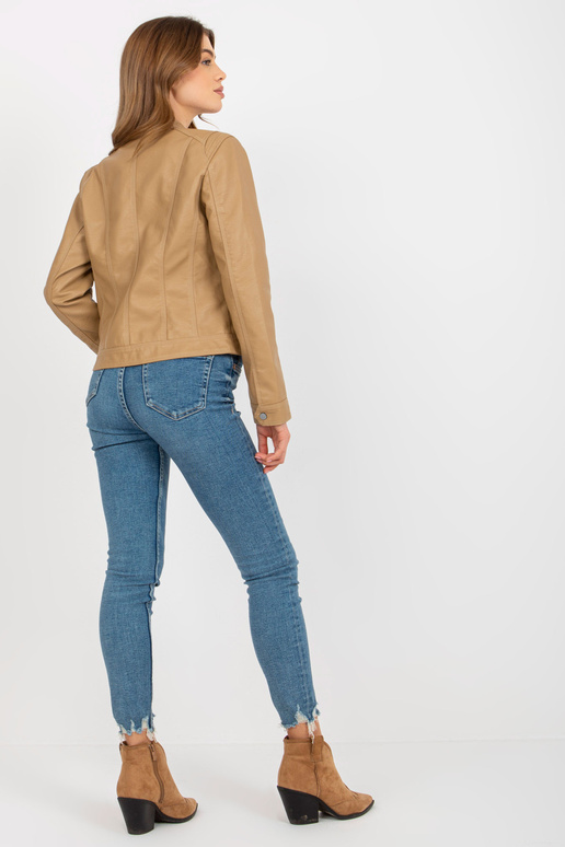 Kerge kaameli ökonahast taskutega... Kerge kaameli ökonahast taskutega...