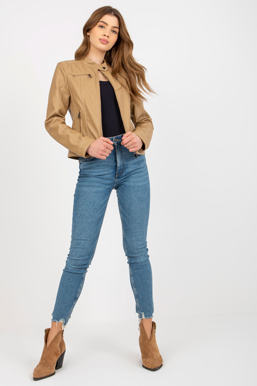 Kerge kaameli ökonahast taskutega... Kerge kaameli ökonahast taskutega...