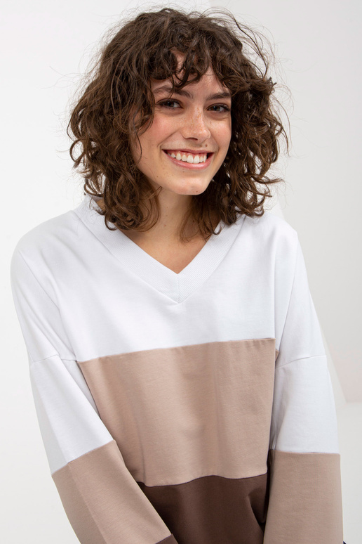 Valge ja pruun V-kaelusega põhiline...