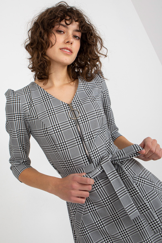 Valge ja musta ruuduline taskutega... Valge ja musta ruuduline taskutega...