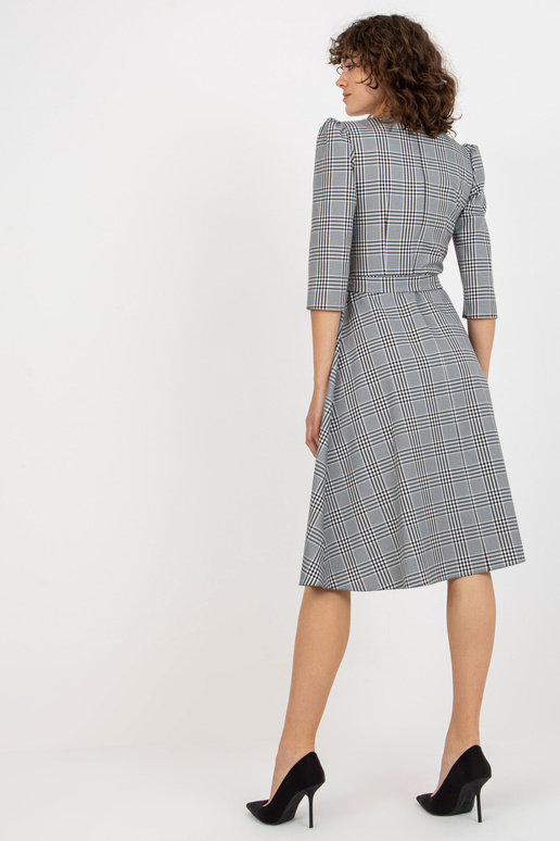 Valge ja musta ruuduline taskutega... Valge ja musta ruuduline taskutega...