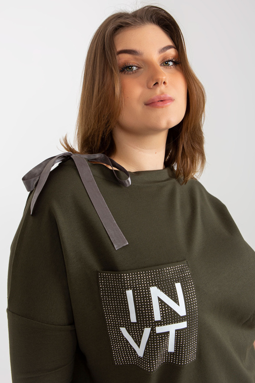 Khakivärvi naiste suures suuruses...