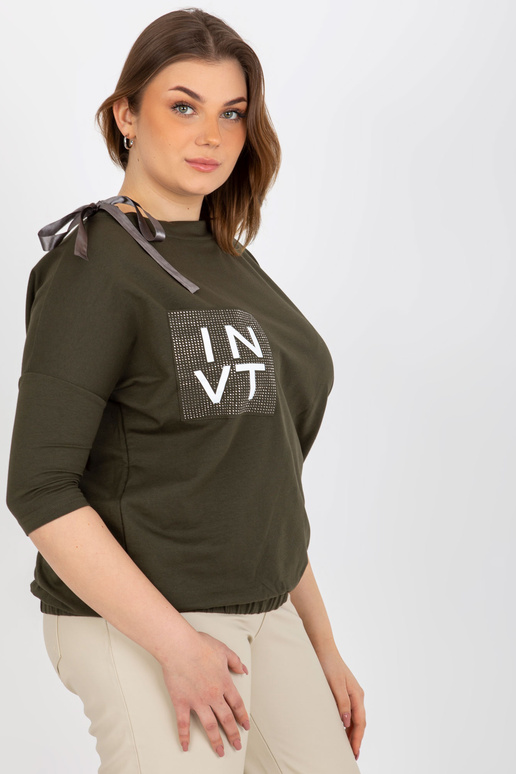 Khakivärvi naiste suures suuruses...