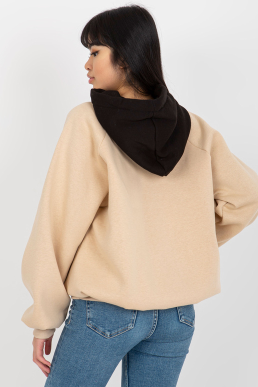 Beež ja must dressipluus põhiline...