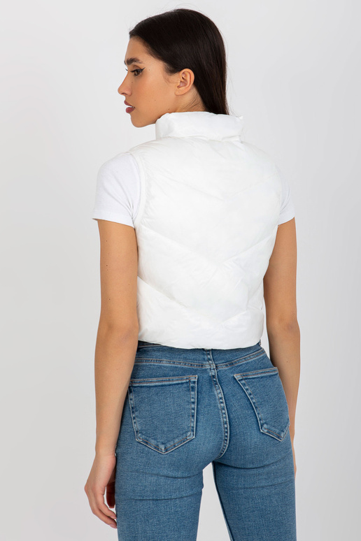 Ecru lühike teppimisega sulevest Ecru lühike teppimisega sulevest