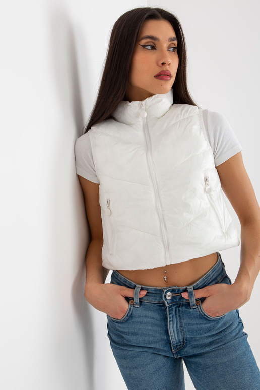 Ecru lühike teppimisega sulevest Ecru lühike teppimisega sulevest