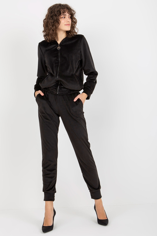 Must naiste veluurkomplekt kapuutsiga