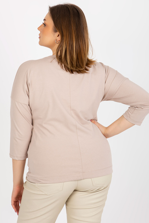 Beež pluss suuruses nööriga ja 3/4...