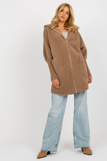 Helepruun naiste kapuutsiga...